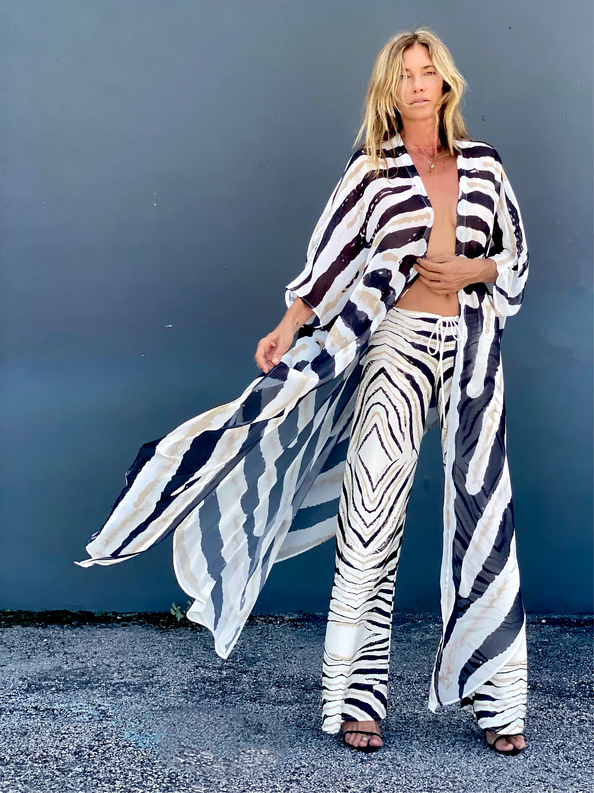 Erte Kaftan Classic Black And White Zebra - Image 6