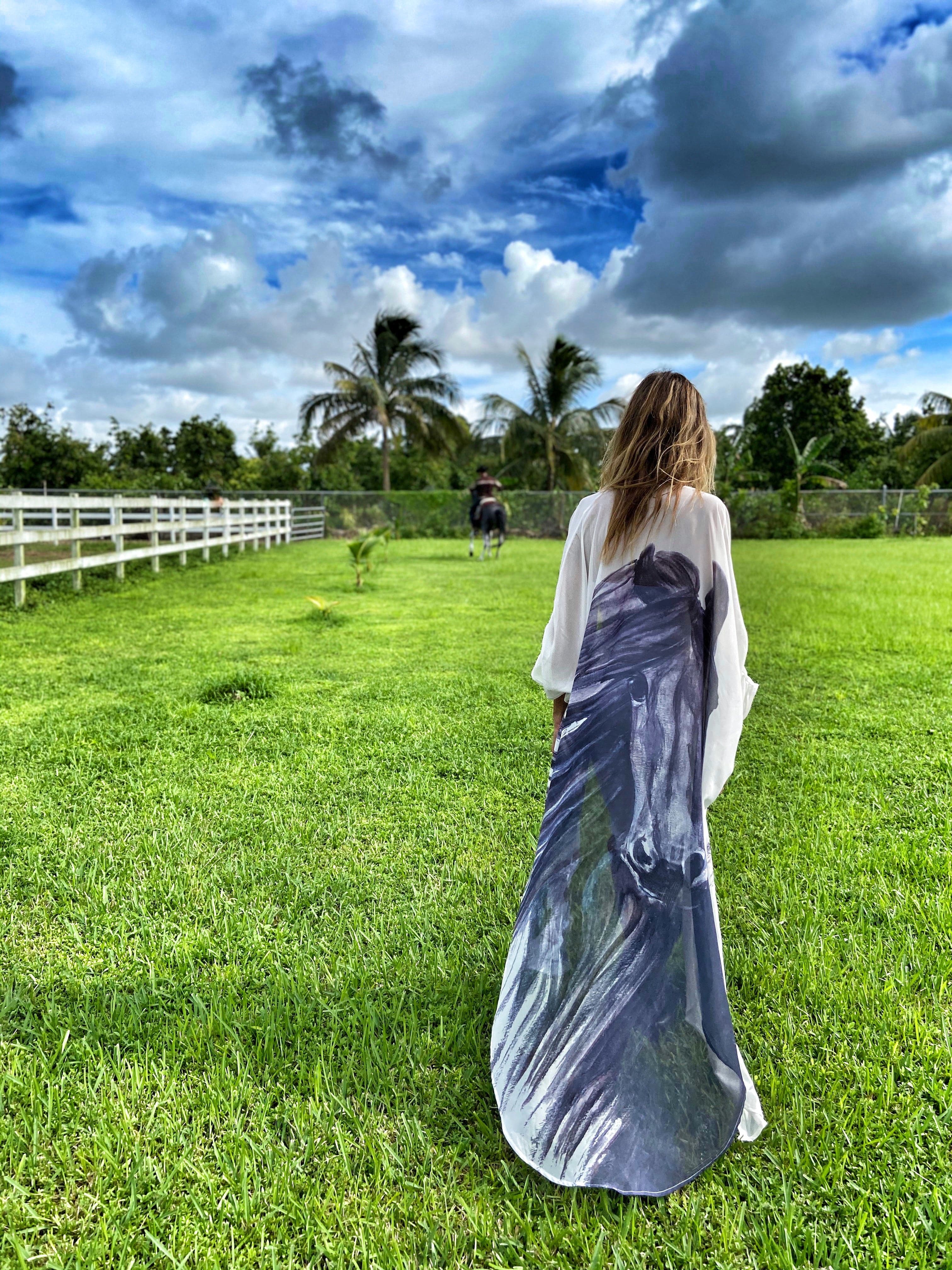 Erte Kaftan Horse - Image 4