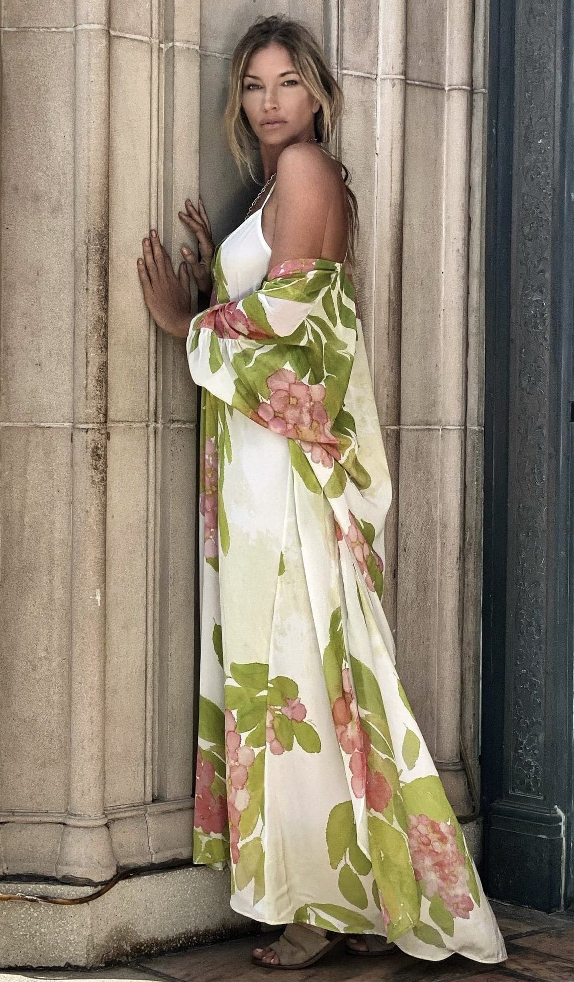 Erte Kaftan Hydrangea - Image 3