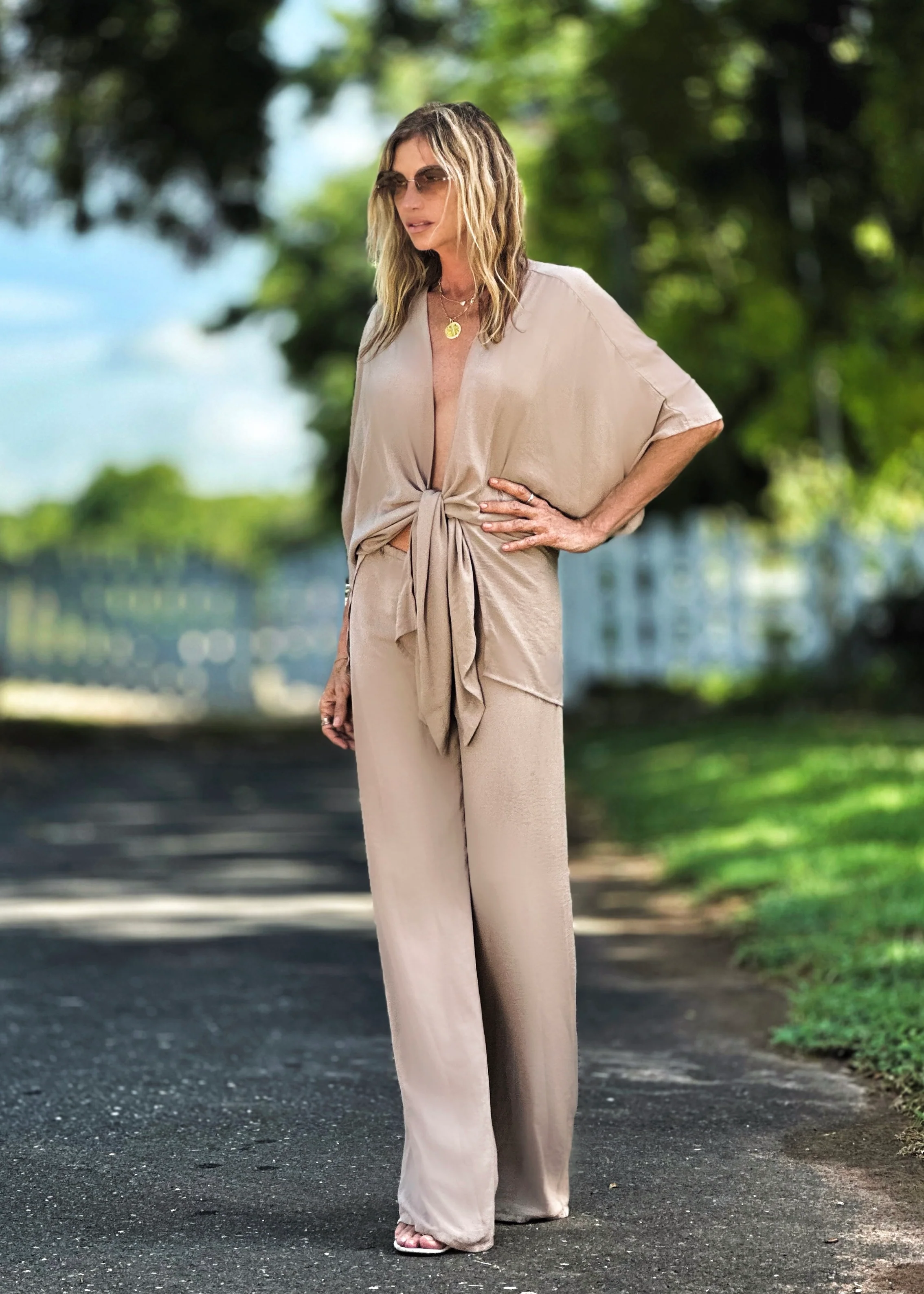 Kate Throw Taupe (Chiffon) - Image 5