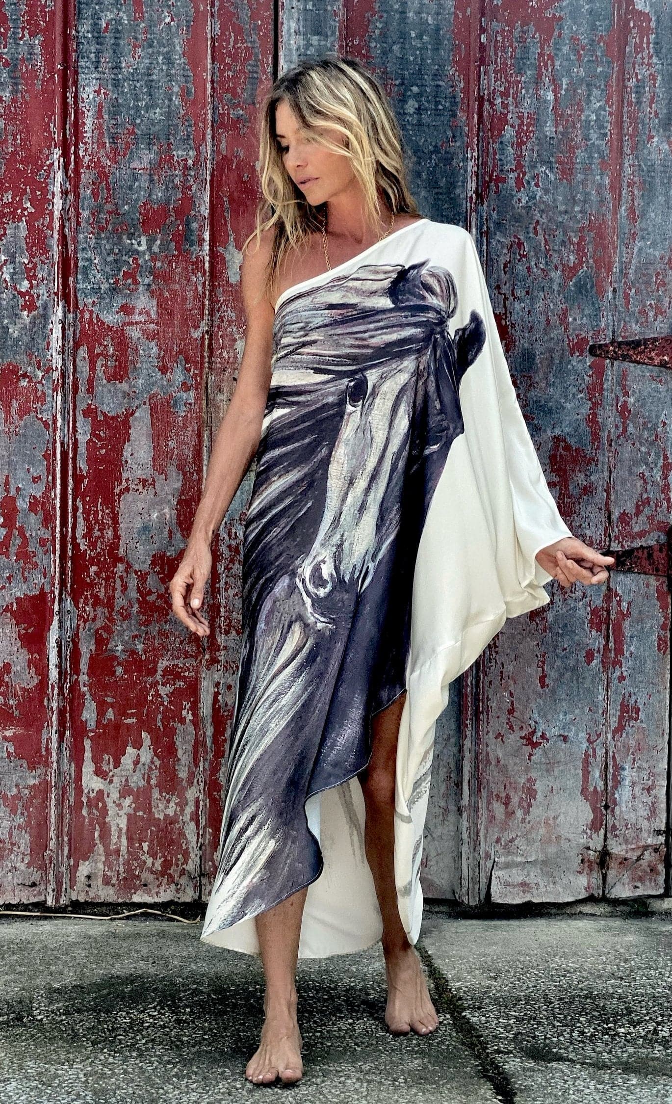 Renee Kaftan Horse - Image 3