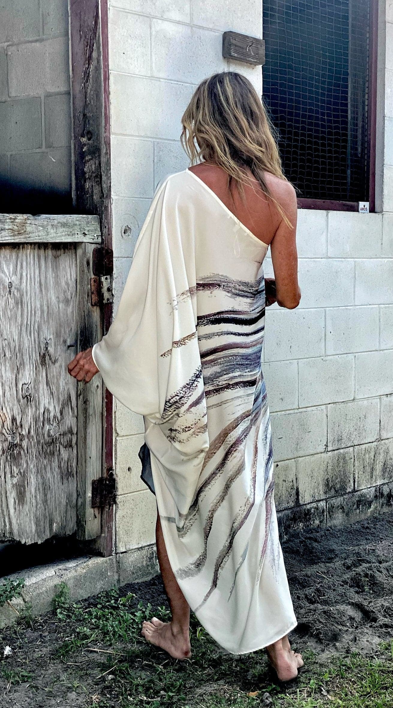 Renee Kaftan Horse - Image 5